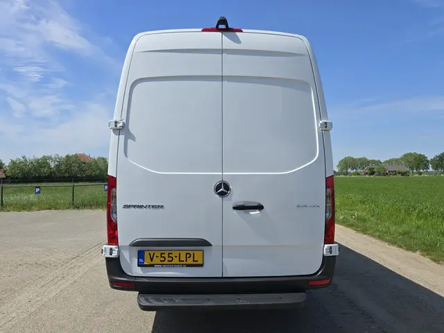 Mercedes-Benz Sprinter 315 1.9 CDI L3 H2 RWD 2023 Diesel 5