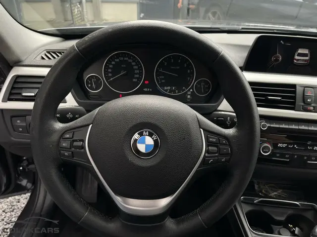 BMW 3 Serie 318i Centennial High Executive 2016 Benzine 3