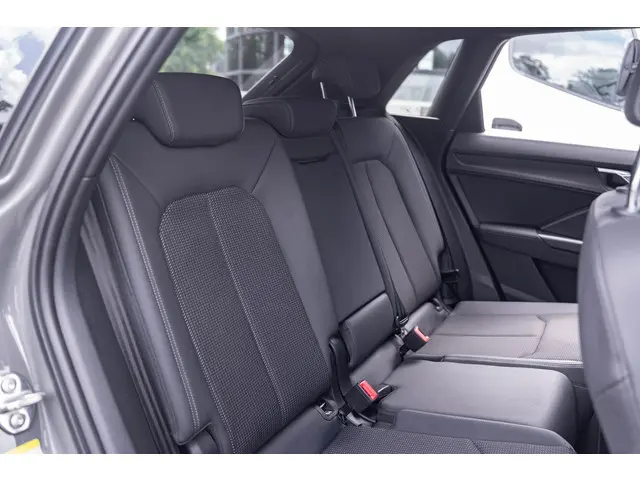 Audi Q3 40 TFSI quattro S Line Pro Line S 2019 Benzine 38