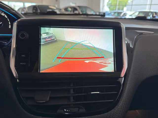 Peugeot 2008 1.2 PureTech Allure 2018 Benzine 18