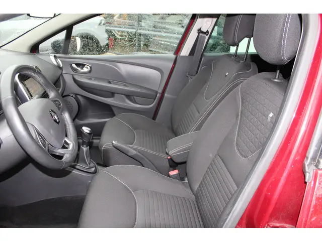 Renault Clio 0.9 TCe Limited 90 pk 2017 Benzine 7