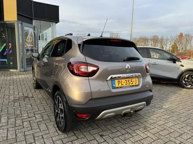 Renault Captur TCe 90 Intens 2017 Benzine 4