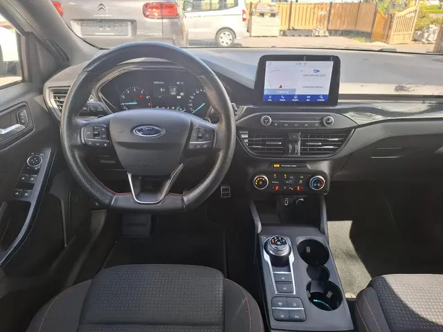 Ford Focus 1.0 EcoBoost Titanium Business 2019 Benzine 12