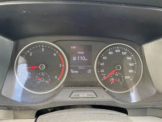 Volkswagen Crafter 30 2.0 TDI L3H3 2018 Diesel 14