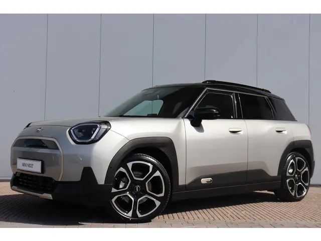 MINI Aceman E | Favoured M 2025 Elektrisch 30