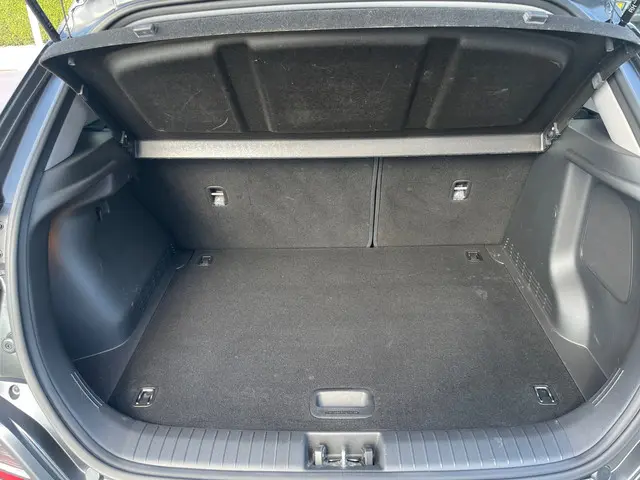Hyundai Kona 1.6 GDI HEV Premium 2020 Hybride Benzine 12
