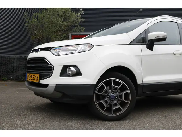 Ford EcoSport 2