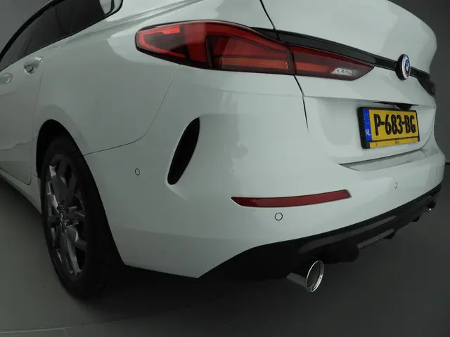 BMW 2 Serie Gran Coupe 220i 2022 Benzine 32