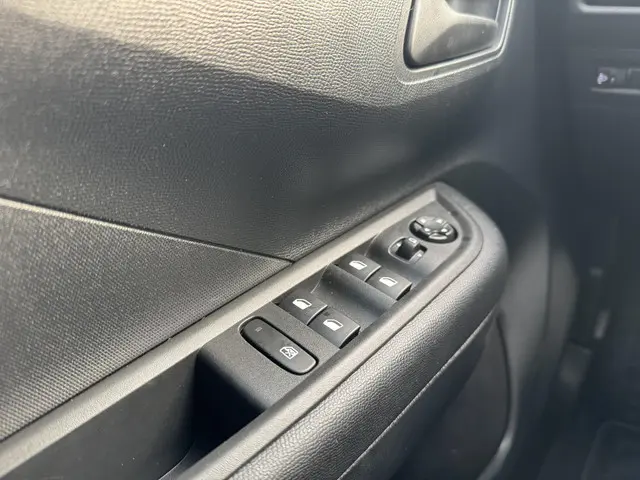 Opel Frontera 1.2 Turbo Hybrid GS 2025 Hybride Benzine 31