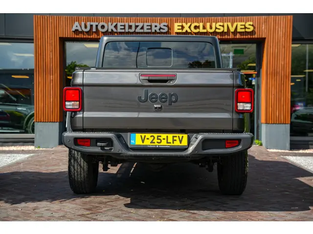 Jeep Gladiator sport 3.6 V6 2024 Benzine 9