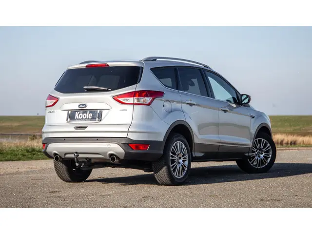 Ford Kuga 1.6 Titanium 2013 Benzine 10