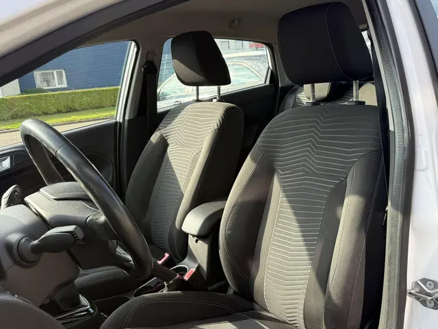 Ford Fiesta 1.0 Titanium 2015 Benzine 8