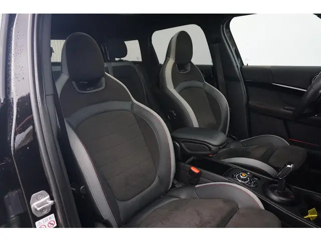 MINI Countryman John Cooper Works ALL4 2021 Benzine 9