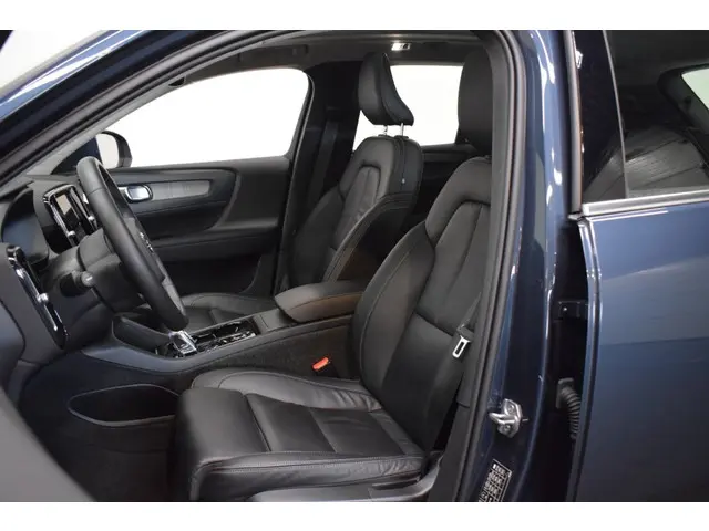 Volvo XC40 T3 163pk AUT8 Inscription 2021 Benzine 27