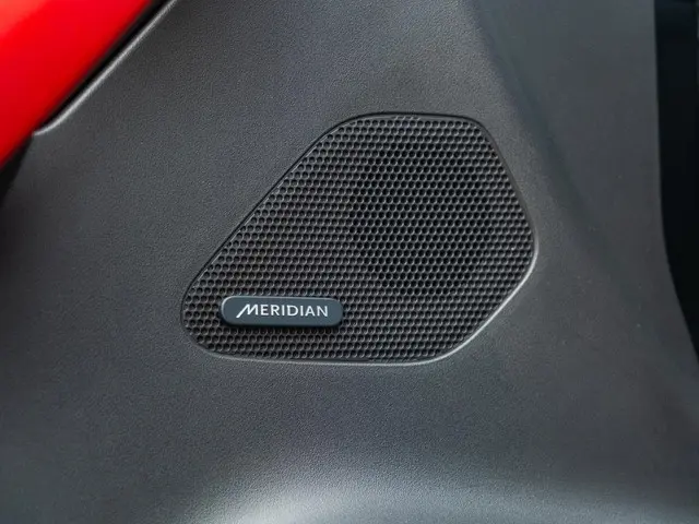 Jaguar F-PACE 2.0 Portfolio AWD 20d 2016 Diesel 49