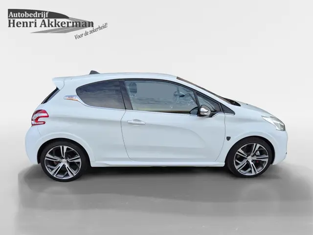 Peugeot 208 1.6 THP GTi 2013 Benzine 6