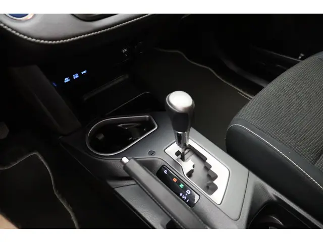 Toyota RAV4 2.5 Hybrid Style 2016 Hybride Benzine 22