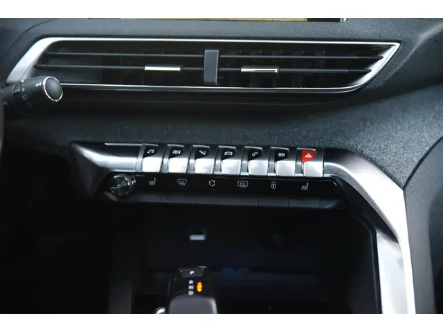 Peugeot 3008 1.6 PureTech Allure 2018 Benzine 30