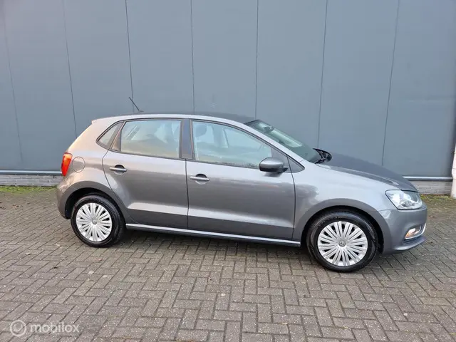 Volkswagen Polo 1.2 TSI Comfortline 2017 Benzine 3