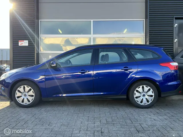 Ford Focus Wagon 1.0 EcoBoost Edition 2014 Benzine 6