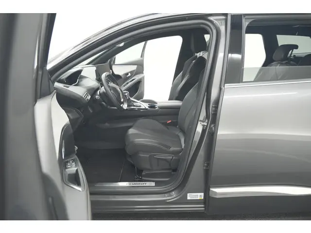 Peugeot 5008 PureTech 130 GT 2024 Benzine 30