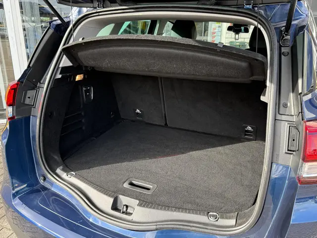 Renault Scénic 1.3 TCe Intens 2018 Benzine 9