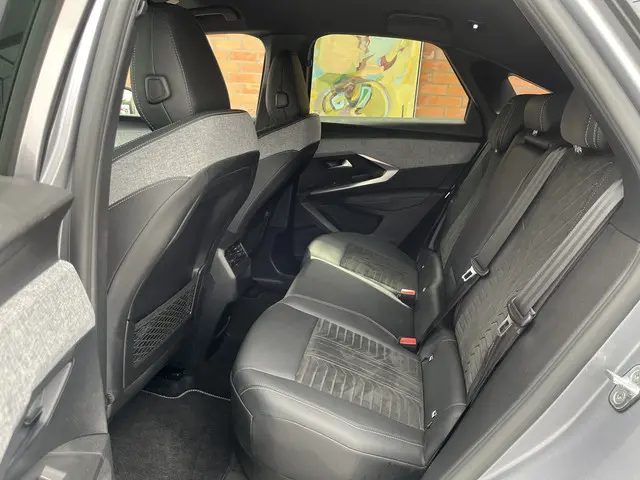 Peugeot 3008 Hybrid 136 GT 2024 Hybride Benzine 9