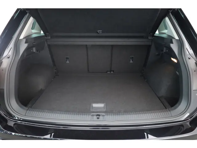 Volkswagen Tiguan 1.5 TSI Life Business 2020 Benzine 31