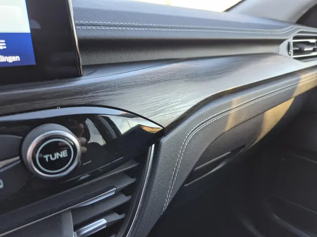 Ford Kuga 2.5 PHEV Vignale/trekhaak 2021 Hybride Benzine 27