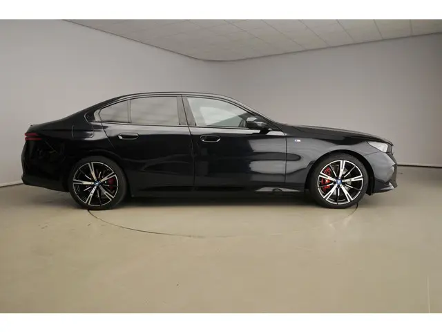 BMW i5 Sedan eDrive40 2024 Elektrisch 4