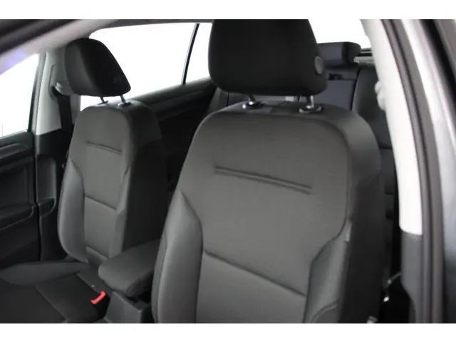 Volkswagen e-Golf e-Golf 2019 Elektrisch 15