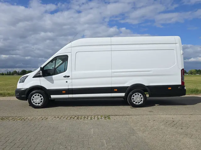 Ford Transit 350 2.0 TDCI L4 H3 Trend RWD 2023 Diesel 2