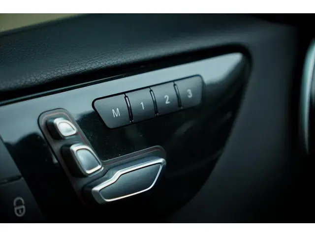 Mercedes-Benz GLS 500 4MATIC 2015 Benzine 23