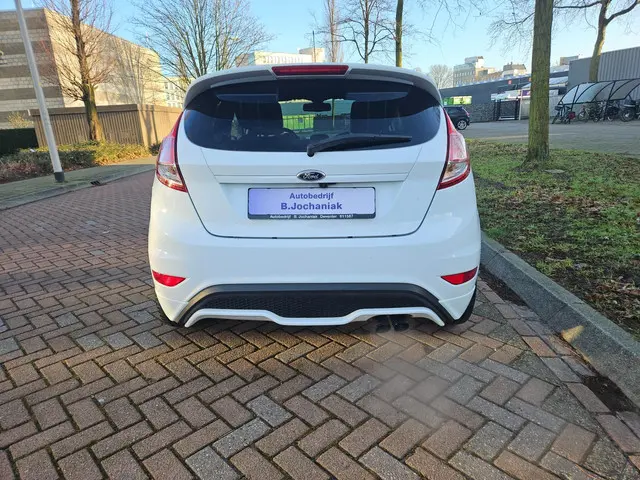 Ford Fiesta 1.6 ST1 134KW 182PK MOOIE AUTO 2014 Benzine 5