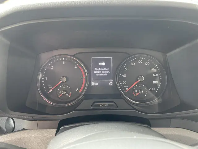 Volkswagen Crafter 35 2.0 TDI L4 2022 Diesel 18