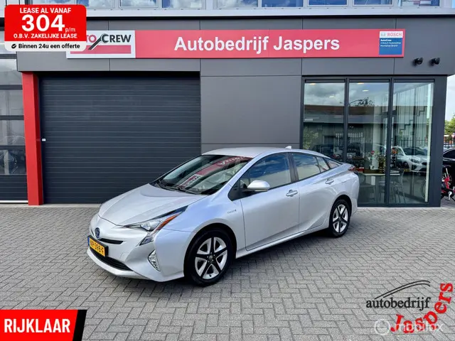Toyota Prius 1.8 Dynamic 2017 Hybride Benzine