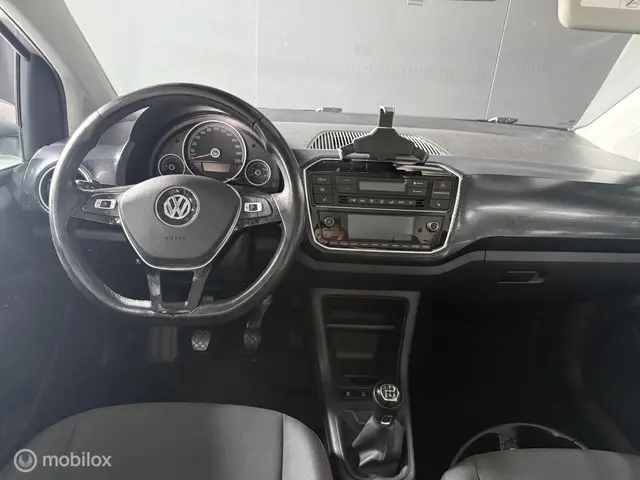 Volkswagen up! 1.0 BMT high up! 2017 Benzine 10