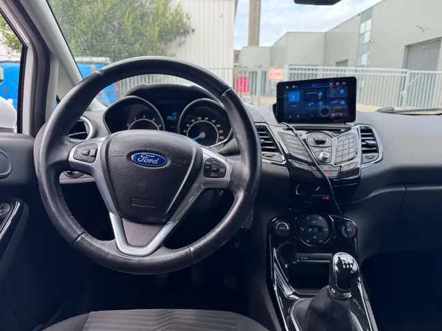 Ford Fiesta 1.0 EcoBoost Titanium 2012 Benzine 26