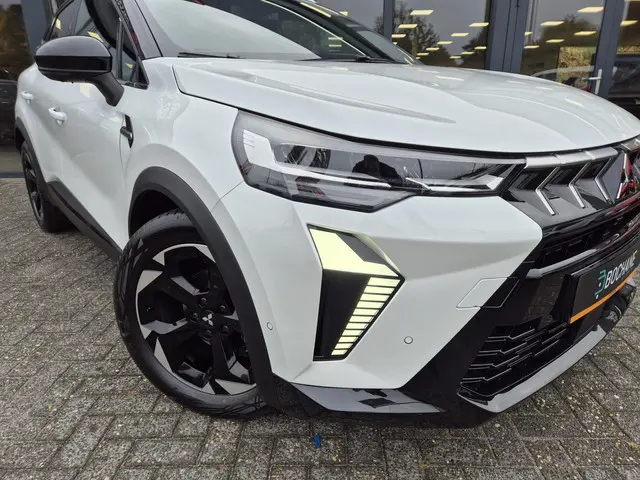 Mitsubishi ASX 1.3 DCT First Edition 2025 Benzine 22