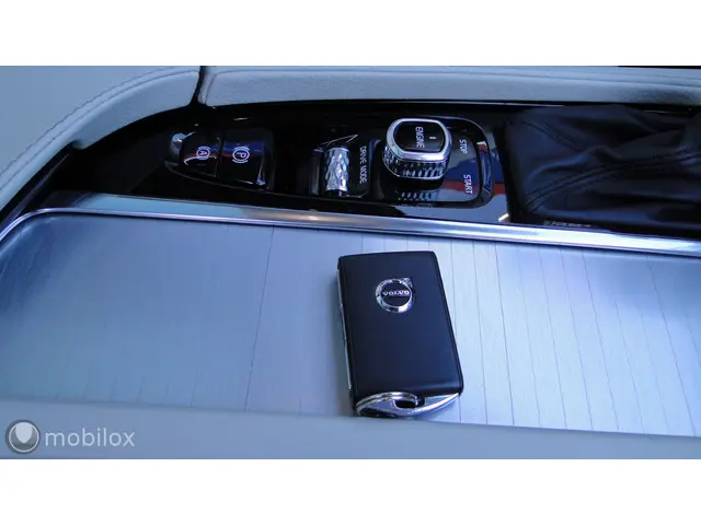Volvo XC90 2.0 T6 AWD Momentum, 2016 2016 Benzine 38