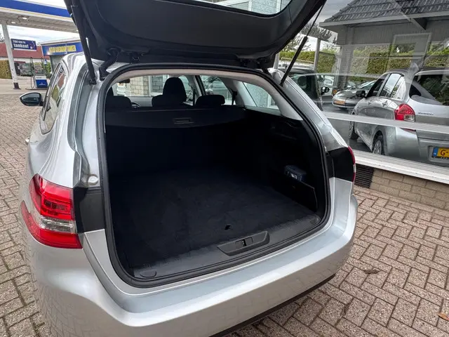 Peugeot 308 SW 1.2 PureTech Blue Lease 2015 Benzine 16