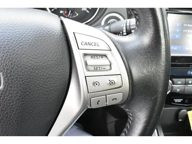 Nissan QASHQAI 1.2 Tekna 2017 Benzine 24