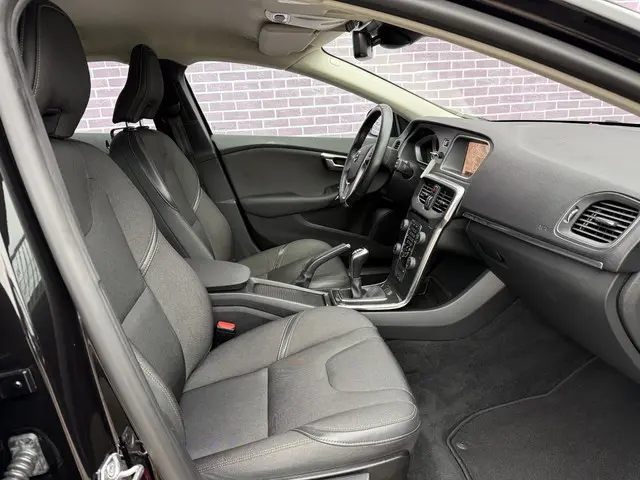 Volvo V40 Cross Country 2.0 T3 Momentum 2017 Benzine 5