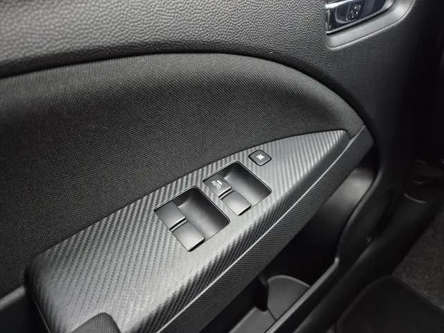 Mitsubishi Space Star 1.2 Intense 2022 Benzine 19