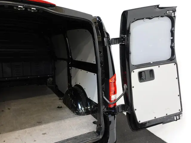 Mercedes-Benz Vito 114 CDI Lang 2024 Diesel 31