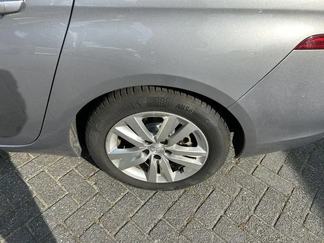 Peugeot 308 SW 1.2 PureTech Active Pack 2020 Benzine 8