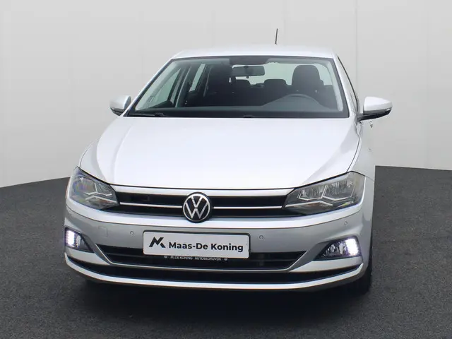 Volkswagen Polo 1.0TSI/95PK Comfortline DSG 2021 Benzine 26