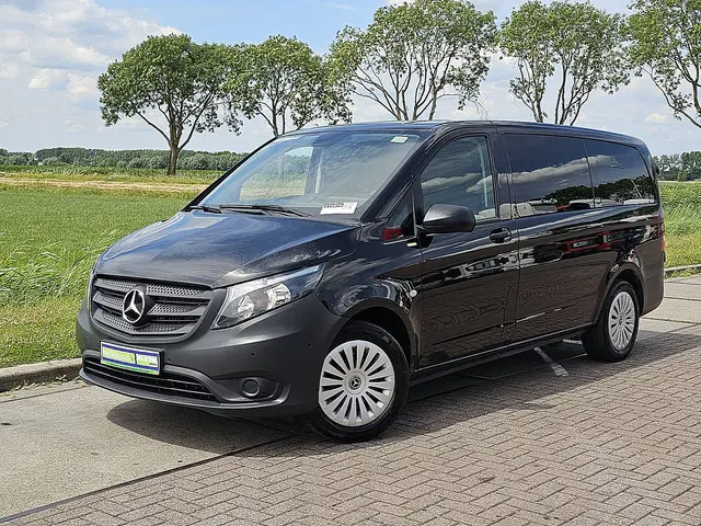 Mercedes-Benz Vito 2
