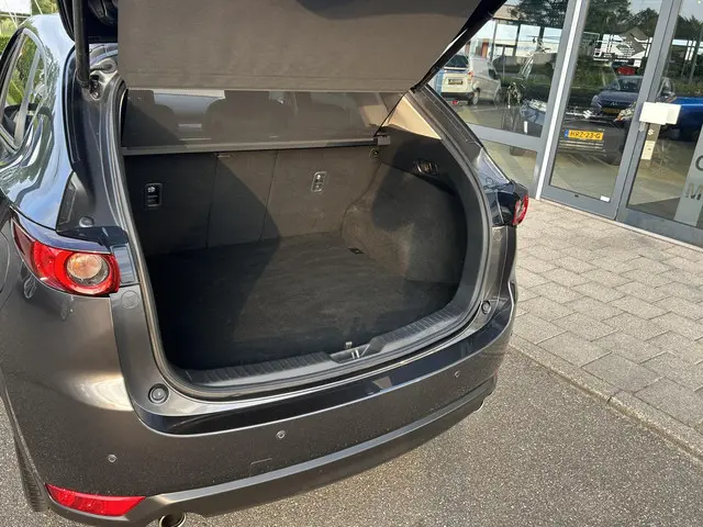 Mazda CX-5 2.0 4WD SkyActiv-G 165 Luxury 2021 Benzine 22