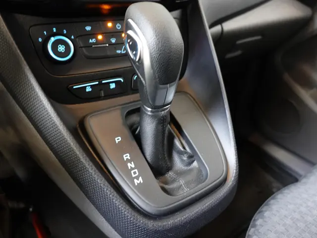 Ford Transit Connect 1.5 EcoBlue L2 Trend 2023 Diesel 13